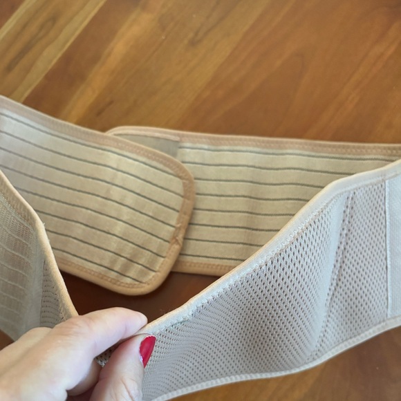 AZ Med Pregnancy belly support band for pregnant women - Picture 2 of 4